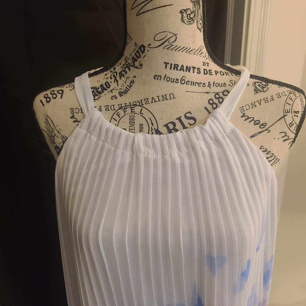 Dress - Picture 5 of 6